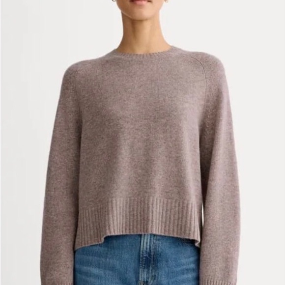 Everlane - Cashmere Crewneck Sweater - Picture 2 of 7